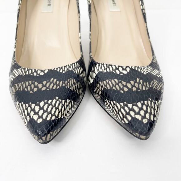 LK BENNETT Floret Snake Print Embossed Leather Pumps Heels Sz. 38 or a 7.5 - Picture 3 of 8